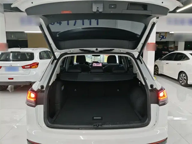 Volkswagen Tayron GTE Plug-in Hybrid — Фото автомобиля 18