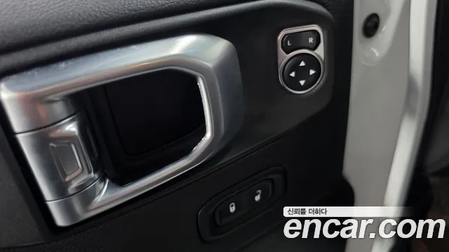 Jeep Wrangler JL — Фото автомобиля 26