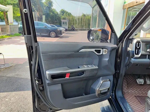 Jetour T2 — Фото автомобиля 6