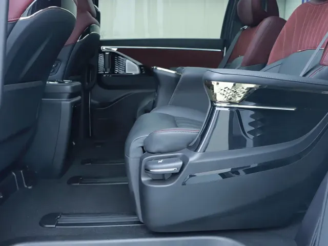 GAC Trumpchi Trumpchi M8 2023 Model Master Series 400T Ultimate Edition — Фото автомобиля 13