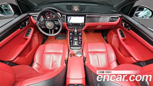 Porsche Macan — Фото автомобиля 7