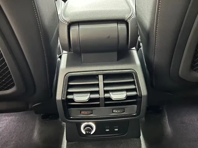 Audi Q3 — Фото автомобиля 8
