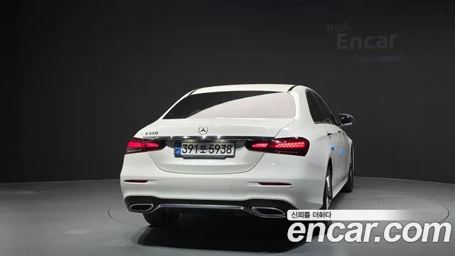 Mercedes-Benz E-Class W213 — Фото автомобиля 4