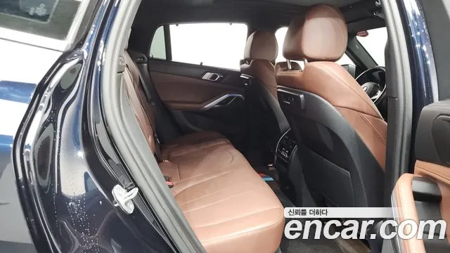 BMW X6 xDrive40i M Sport — Фото автомобиля 8