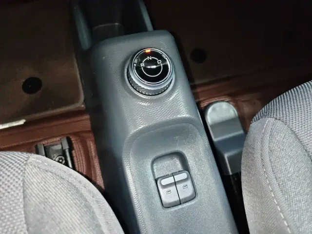 Wuling Zhiguang NEV — Фото автомобиля 13