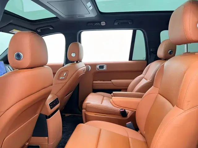 Li Auto L9 — Фото автомобиля 7