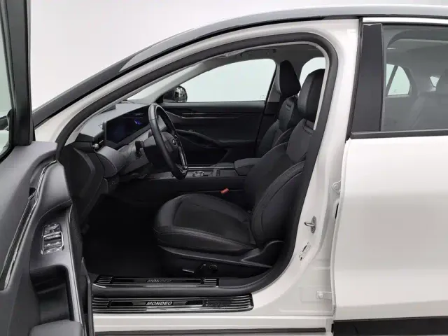 Ford Mondeo — Фото автомобиля 10
