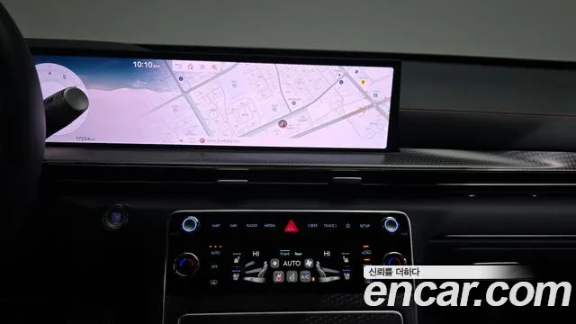 Genesis GV80 — Фото автомобиля 14