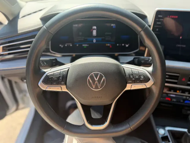 Volkswagen Sagitar — Фото автомобиля 13