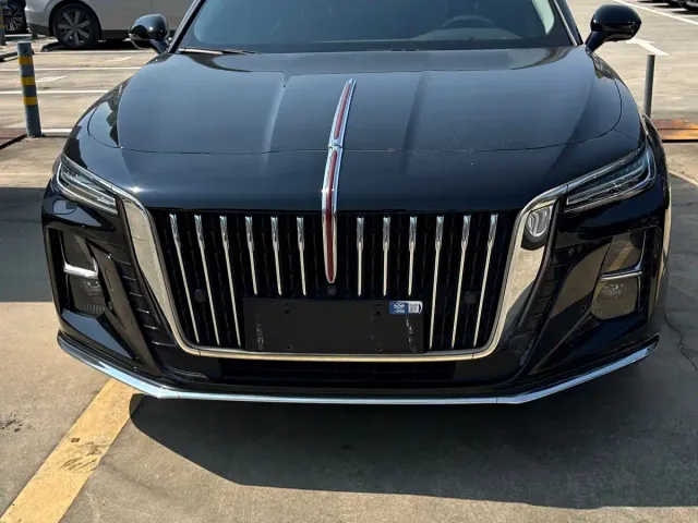 Hongqi H5 — Фото автомобиля 2