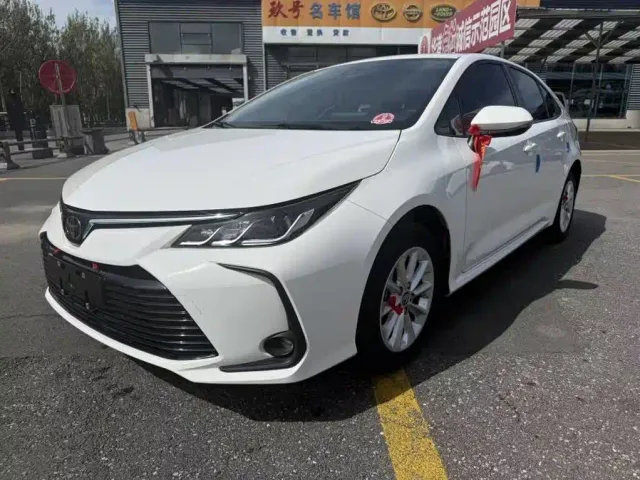 Фотография автомобиля — Toyota Corolla