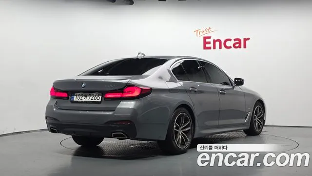 BMW 5-Series — Фото автомобиля 2