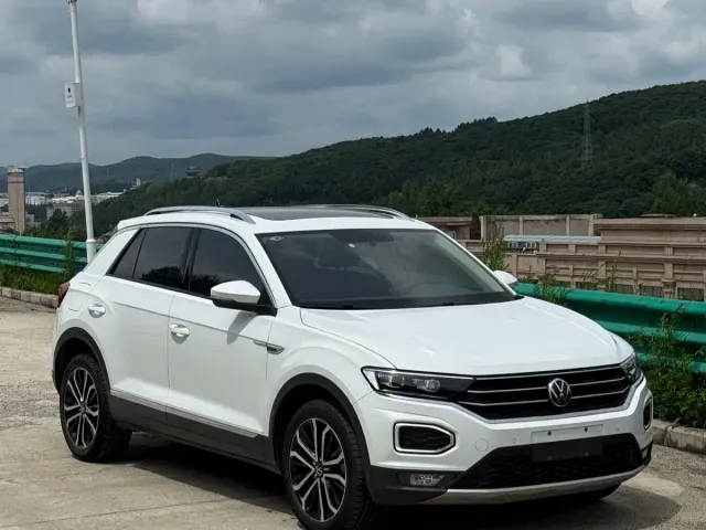 Volkswagen T-Roc — Фото автомобиля 2