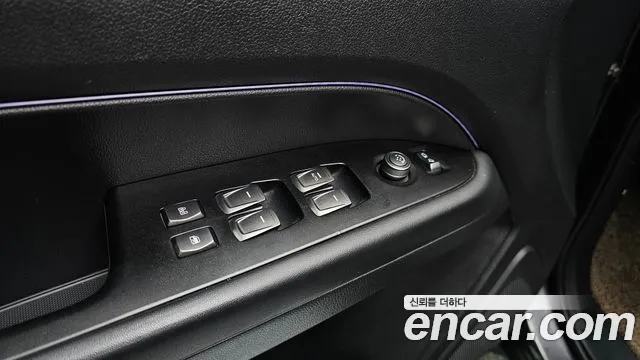 KG_Mobility_Ssangyong Rexton Новый Rexton Sport Khan Дизель 2.2 4WD — Фото автомобиля 16