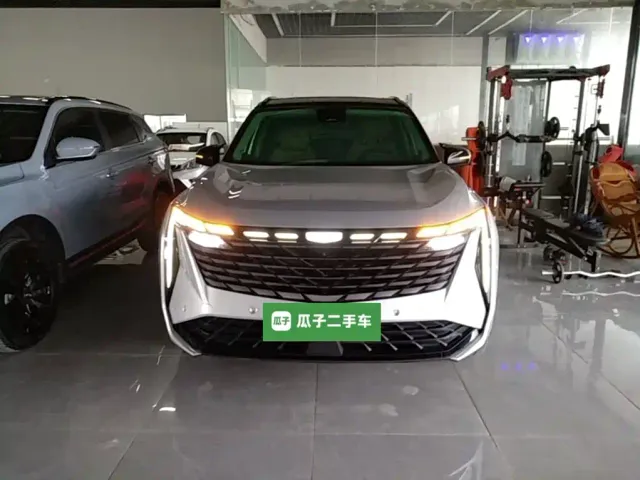 Geely Boyue L — Фото автомобиля 2