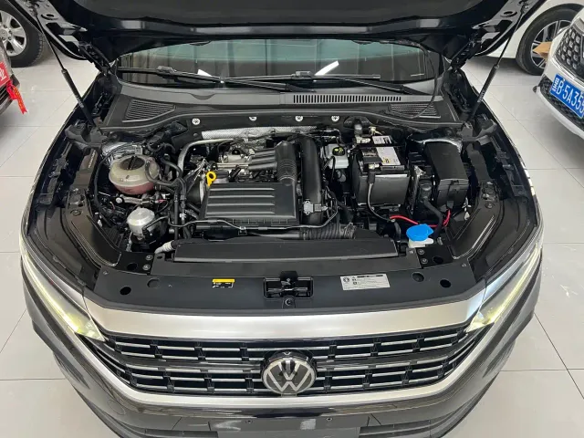 Volkswagen Passat — Фото автомобиля 11