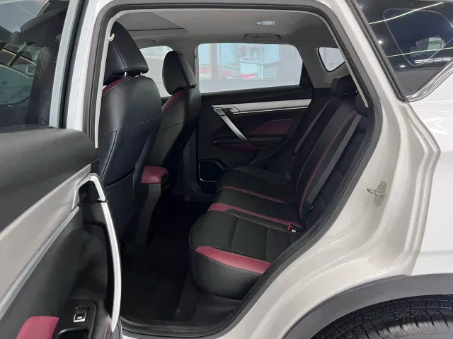 Geely Binyue — Фото автомобиля 12