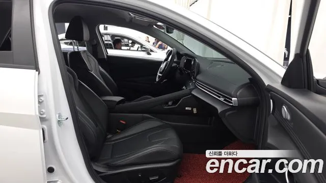 Hyundai AVANTE Новый Avante (CN7) — Фото автомобиля 11