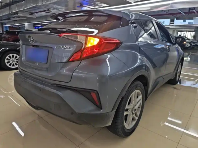 Toyota Toyota C-HR 2021 2.0L Comfort Edition — Фото автомобиля 6