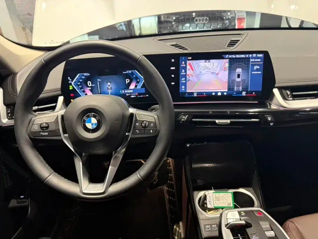BMW X1 — Фото автомобиля 14