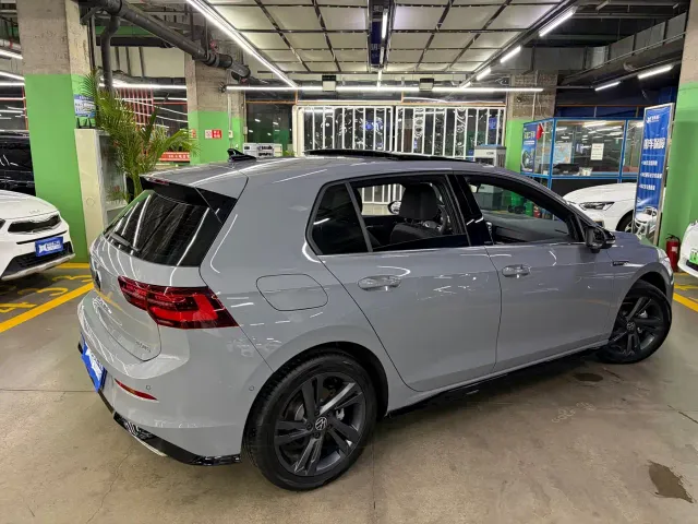 Volkswagen Golf — Фото автомобиля 5