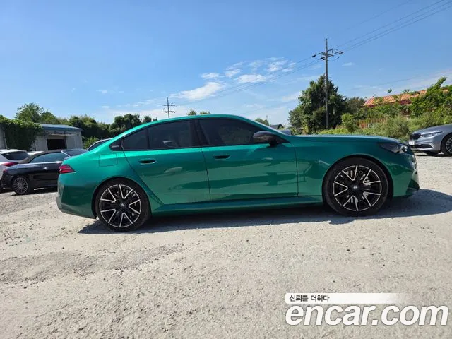 BMW M5 G90 — Фото автомобиля 3