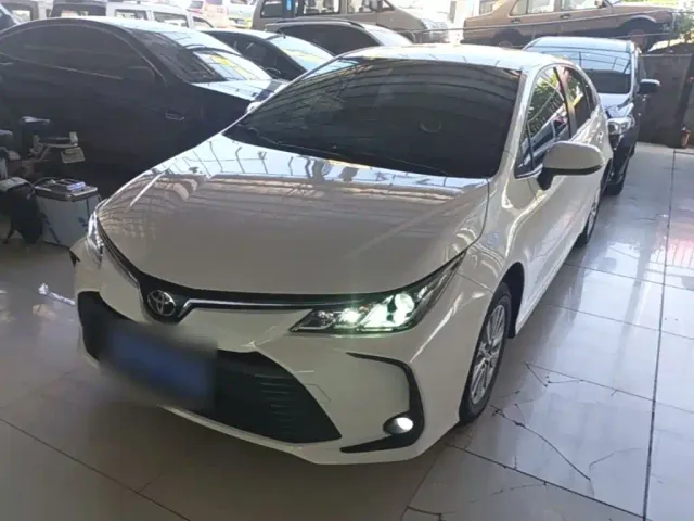 Фотография автомобиля — Toyota Corolla