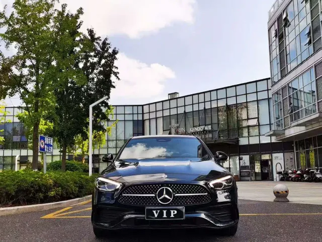 Mercedes-Benz C-Class — Фото автомобиля 2