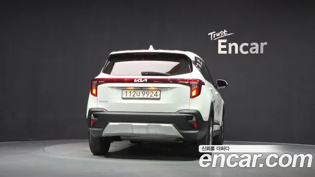 Kia Seltos — Фото автомобиля 4