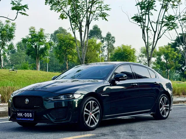 Фотография автомобиля — Jaguar XEL