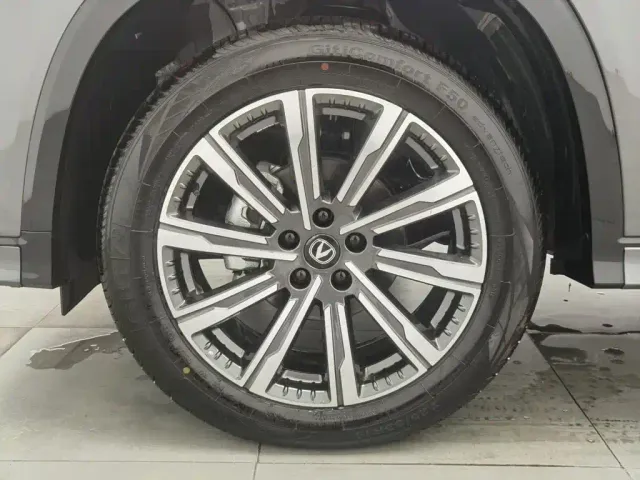 Changan CS75 Plus — Фото автомобиля 17