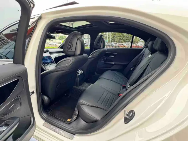 Mercedes-Benz C-Class — Фото автомобиля 11