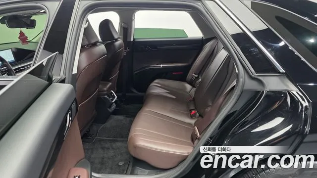 Hyundai Grandeur GN7 — Фото автомобиля 16