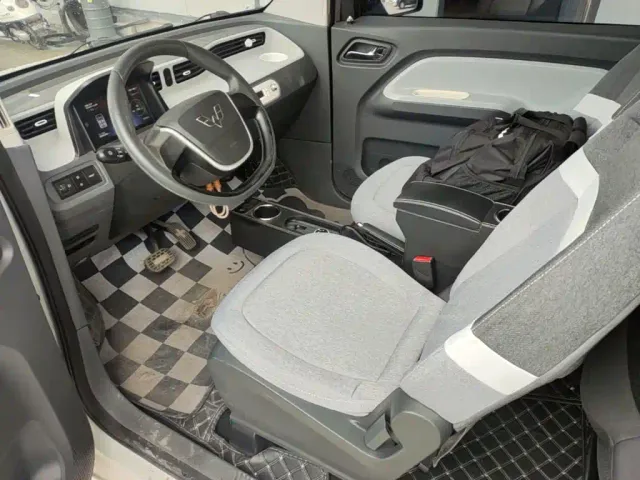 Wuling Hongguang Mini EV — Фото автомобиля 14