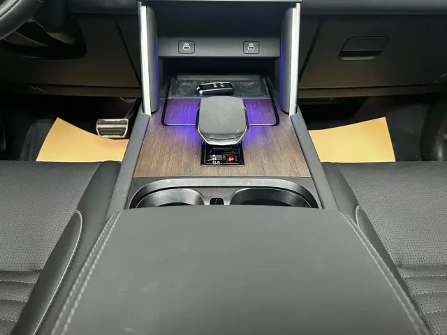 Land Rover Discovery Sport — Фото автомобиля 6