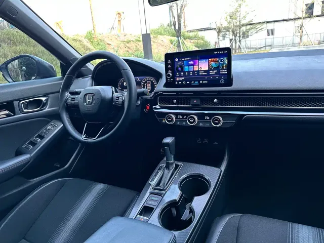 Honda Civic 2023 240TURBO CVT Dynamic Edition — Фото автомобиля 11