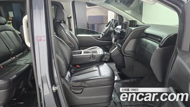Hyundai Staria — Фото автомобиля 16