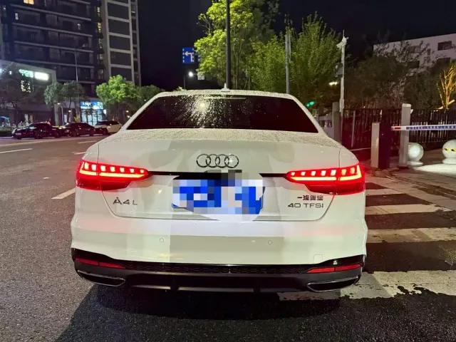 Audi A4L — Фото автомобиля 9