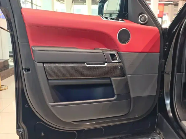 Land Rover Range Rover Sport — Фото автомобиля 19