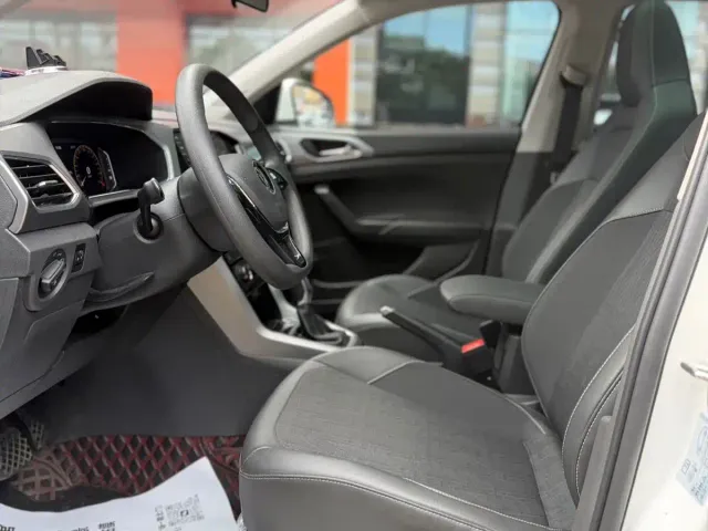 Volkswagen T-Cross — Фото автомобиля 9