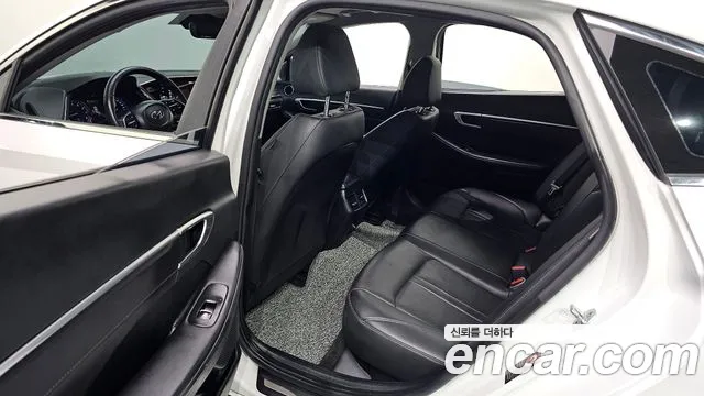 Hyundai Sonata Sonata (DN8) 2.0 LPG(Для проката) — Фото автомобиля 12