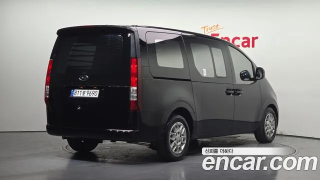 Hyundai Staria Staria Карго 5 мест — Фото автомобиля 2