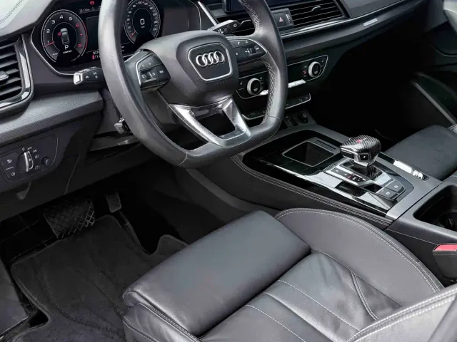 Audi Q5L — Фото автомобиля 3
