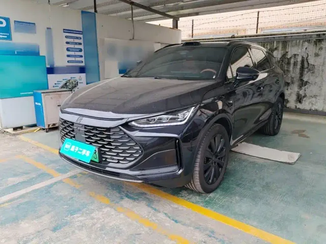 Фотография автомобиля — BYD Tang