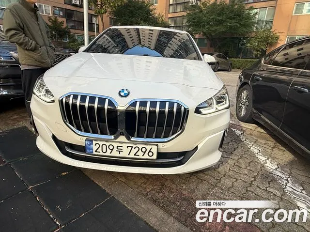 Фотография автомобиля — BMW 2 Series U06