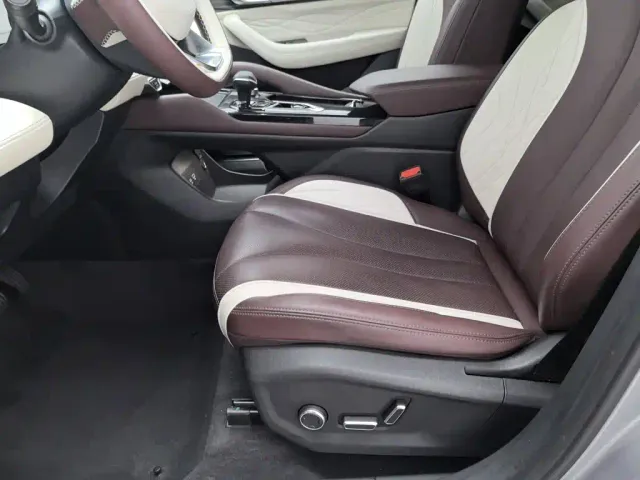 Geely Xingyue L — Фото автомобиля 20
