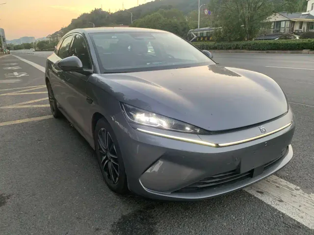 BYD Qin L — Фото автомобиля 2