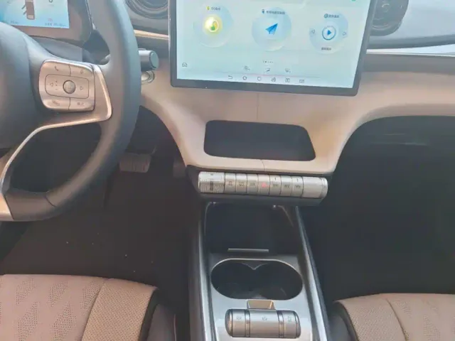 BYD Dolphin — Фото автомобиля 13