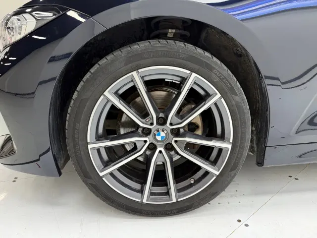 BMW 3 Series — Фото автомобиля 8
