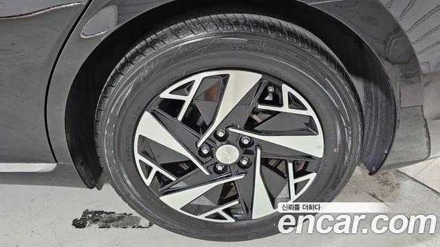 Hyundai Grandeur Grandeur (New) Hybrid — Фото автомобиля 6